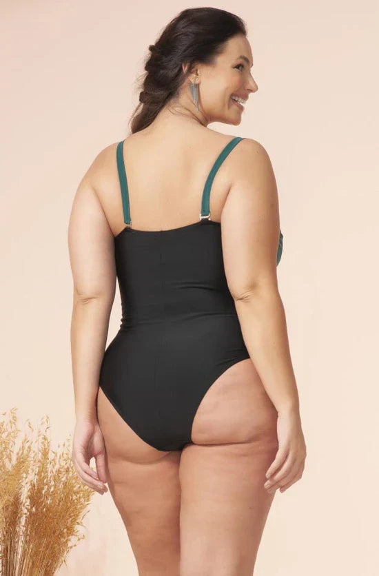 Maiô Cassia Plus Size