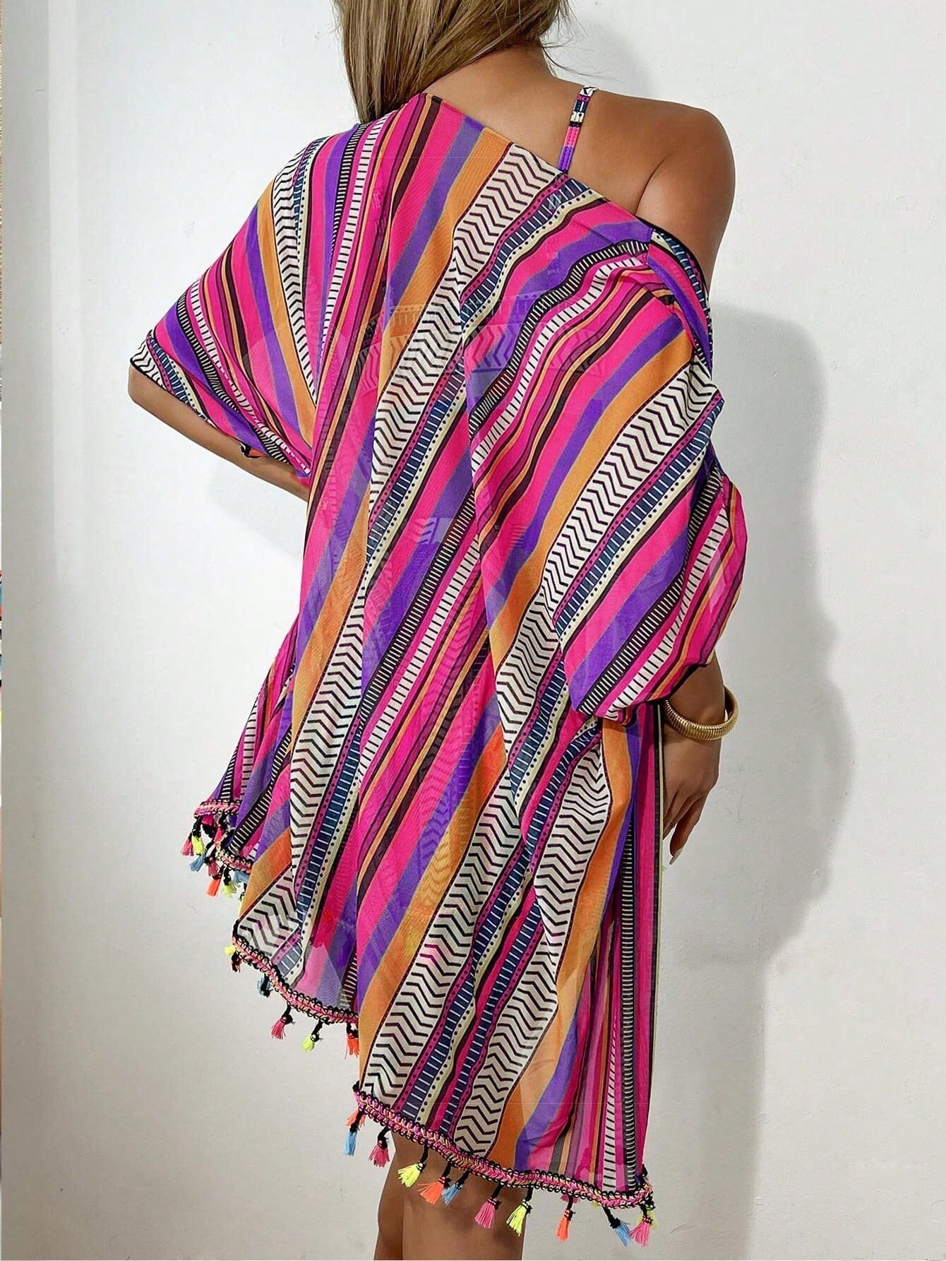 Top 10 Sand Tropical – Conjunto Praia 4 Peças com Kimono – Estampa Geométrica Verão 2026